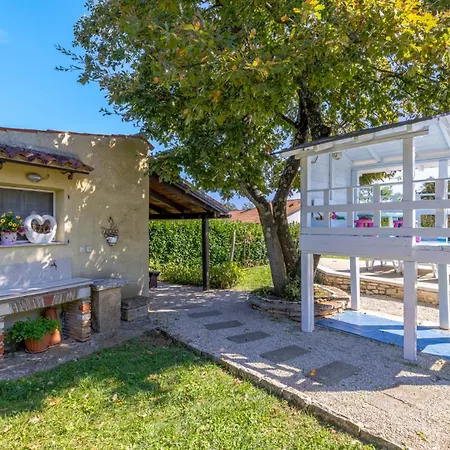 Miranda In Heart Of Istria *